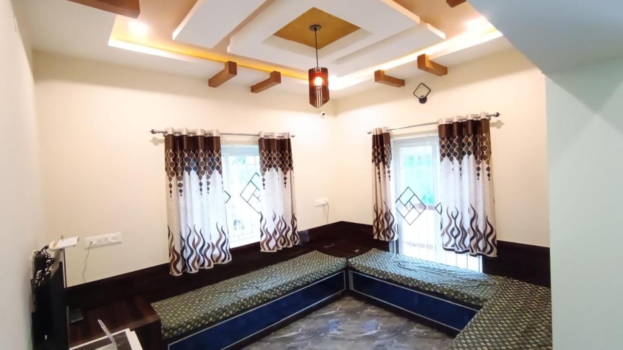 Rose Garden Enclave For Families & Executives Bed & Breakfast Ooty Ngoại thất bức ảnh