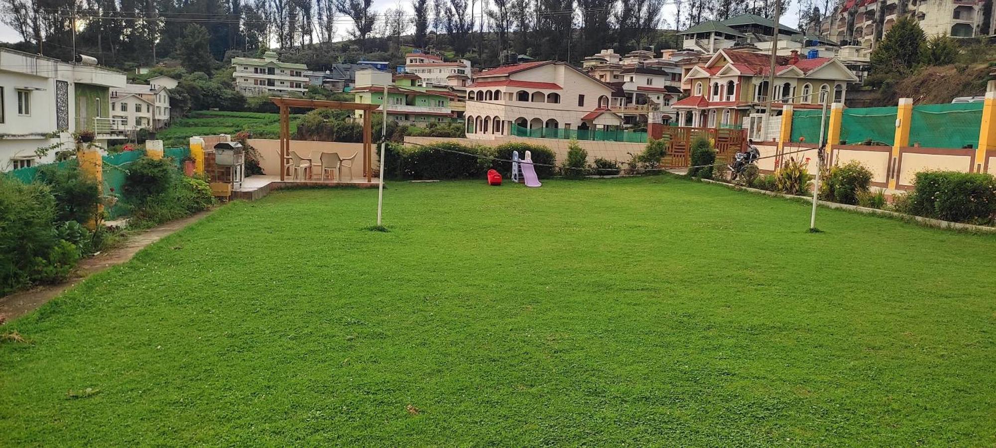 Rose Garden Enclave For Families & Executives Bed & Breakfast Ooty Ngoại thất bức ảnh